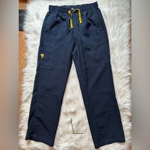 Wonder wink scrub pants